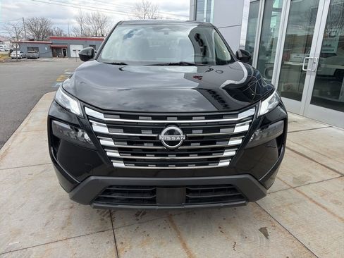 Used 2024 Nissan Rogue SV AWD/4WD image 5