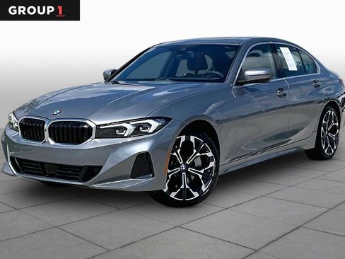 Used 2025 BMW 330i Sedan RWD image 1