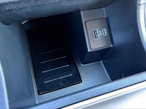 Certified 2024 Ford Edge SEL w/ Convenience Package image 26