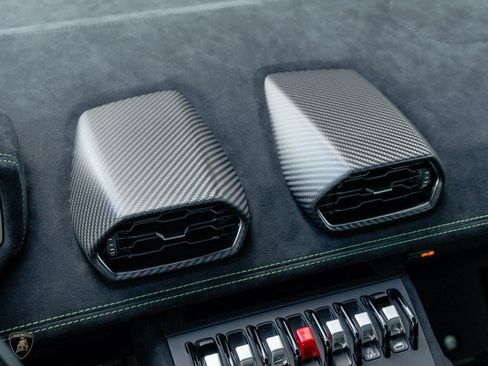 Used 2023 Lamborghini Huracan STO RWD image 16