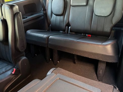 Used 2019 Dodge Grand Caravan GT image 17