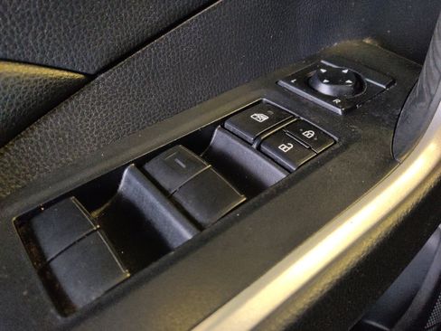 Used 2021 Toyota RAV4 LE w/ Carpet Mat Package (TMS) image 27