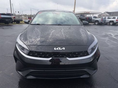 Used 2024 Kia Forte LXS image 2