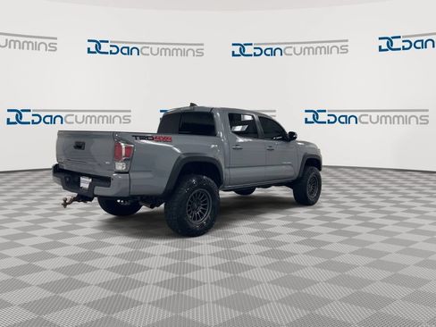 Used 2021 Toyota Tacoma TRD Off-Road w/ TRD Premium Off Road Package AWD/4WD image 8