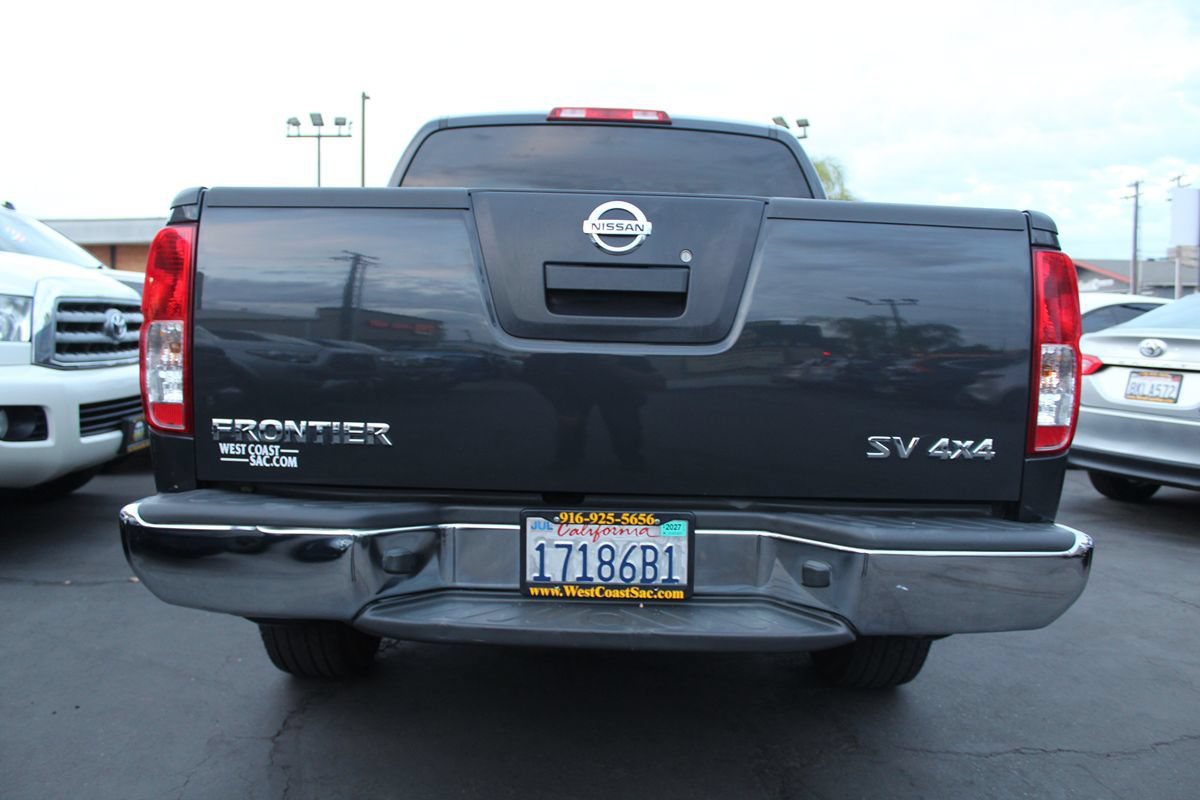 Used 2011 Nissan Frontier SV w/ SV Premium Utility Pkg AWD/4WD image 13