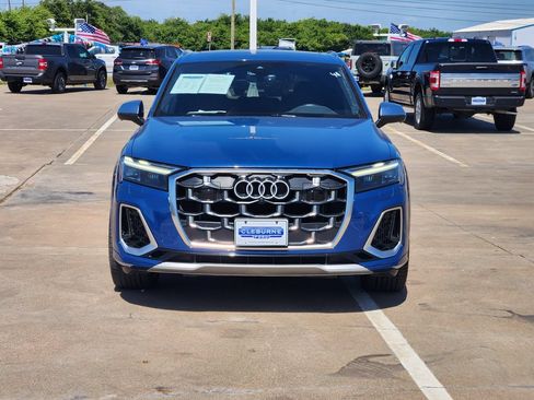 Used 2025 Audi SQ7 Premium Plus w/ Executive Package AWD/4WD image 2