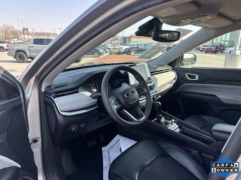 Used 2022 Jeep Compass Latitude image 13