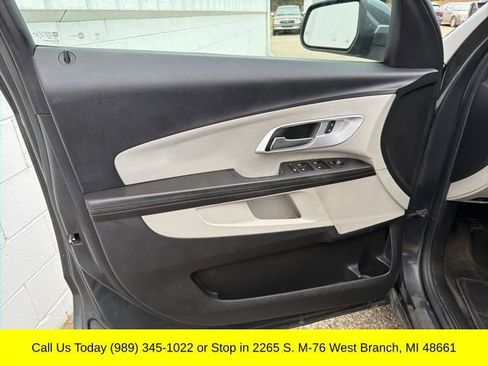 Used 2017 Chevrolet Equinox LT image 26