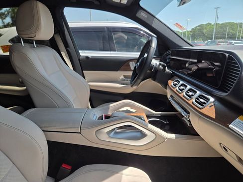 Used 2025 Mercedes-Benz GLE 350 4MATIC image 10