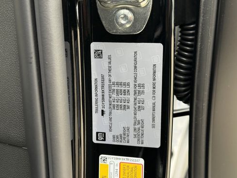 Used 2026 Cadillac Escalade V w/ LPO, ONYX Package image 48