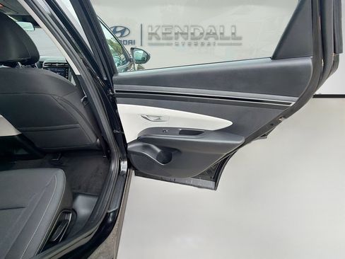 Used 2023 Hyundai Tucson SE AWD/4WD image 27