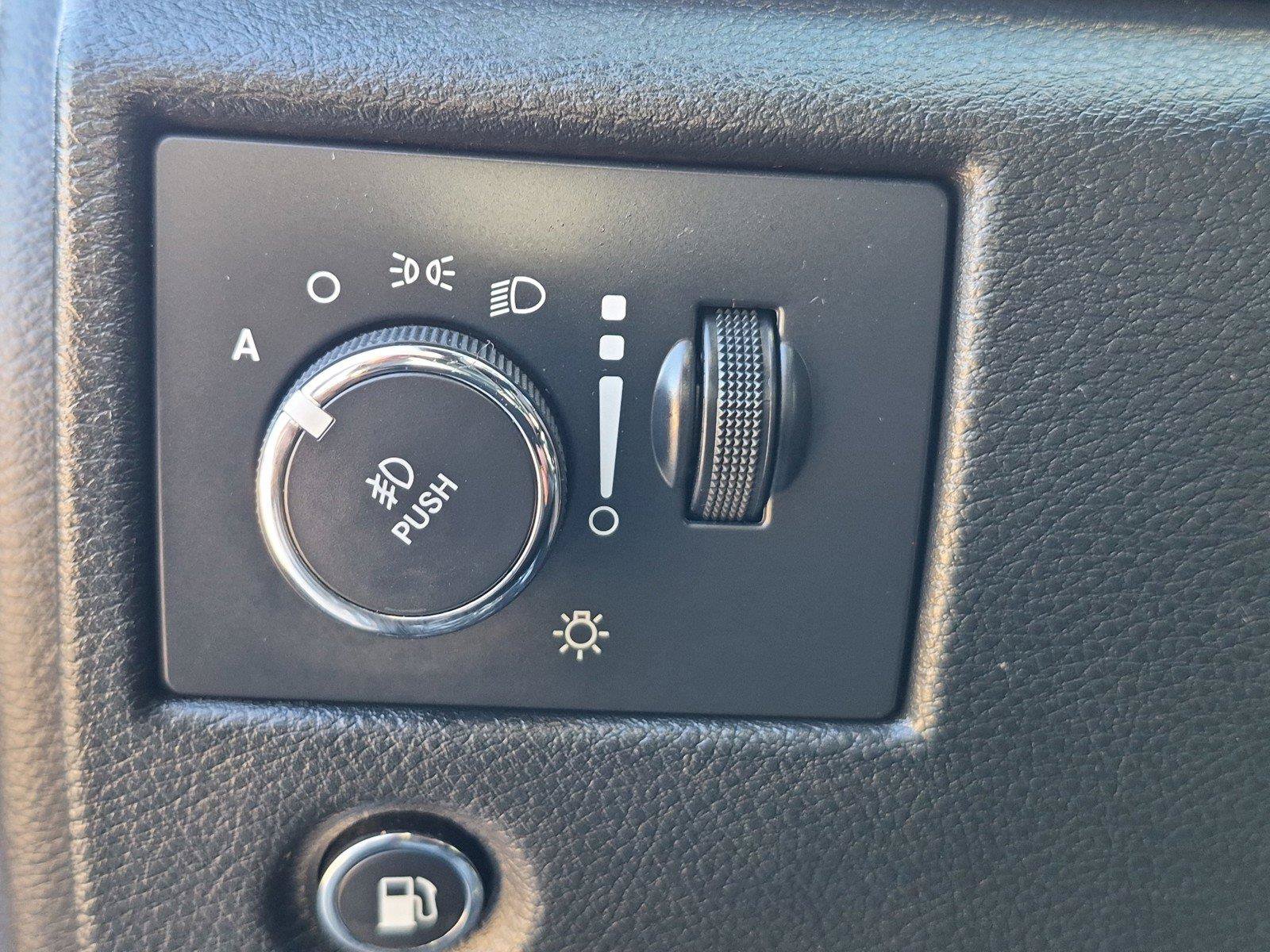 Used 2022 Jeep Grand Cherokee Laredo X RWD image 21