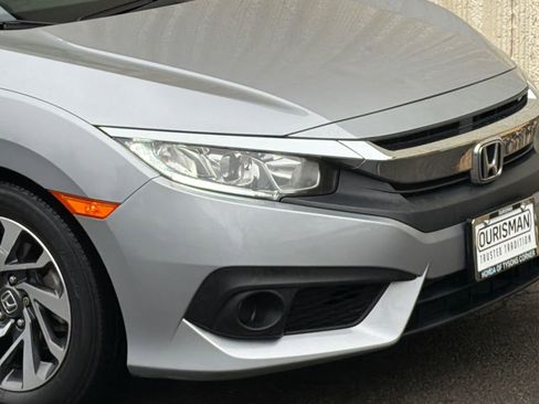 Used 2018 Honda Civic EX image 6