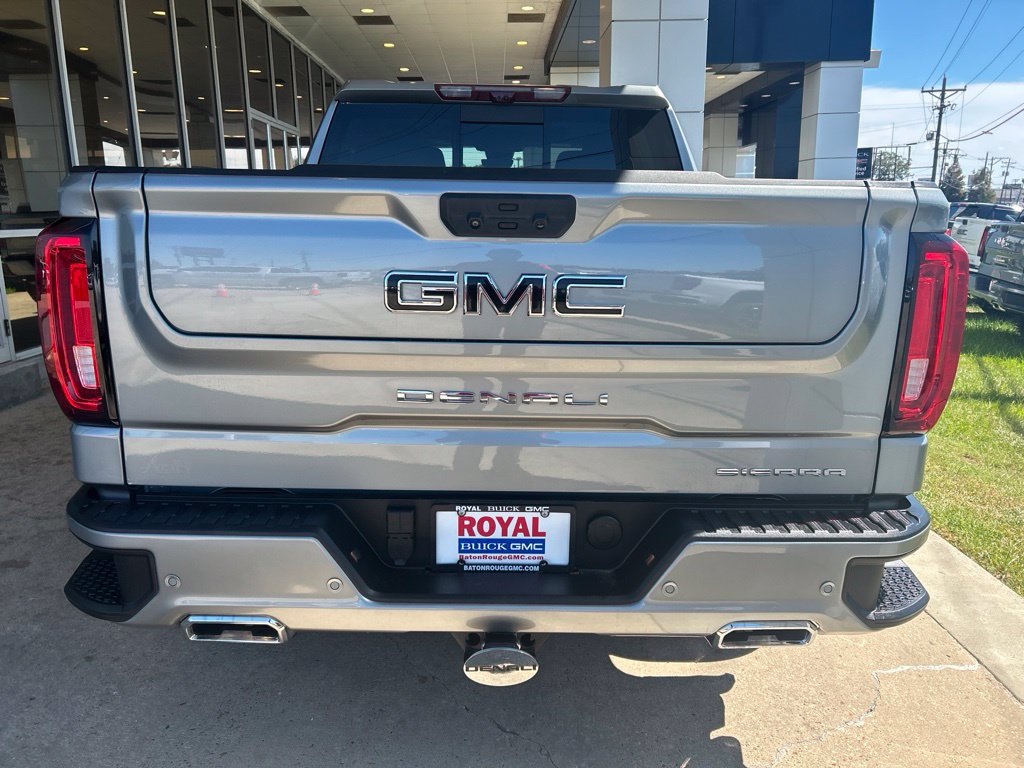 Used 2025 GMC Sierra 1500 Denali w/ Denali Reserve Package AWD/4WD image 6
