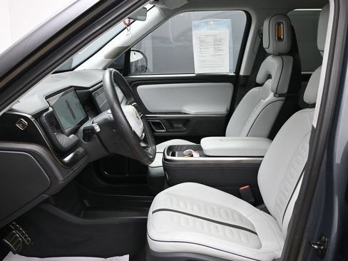 Used 2023 Rivian R1S Adventure AWD/4WD image 15