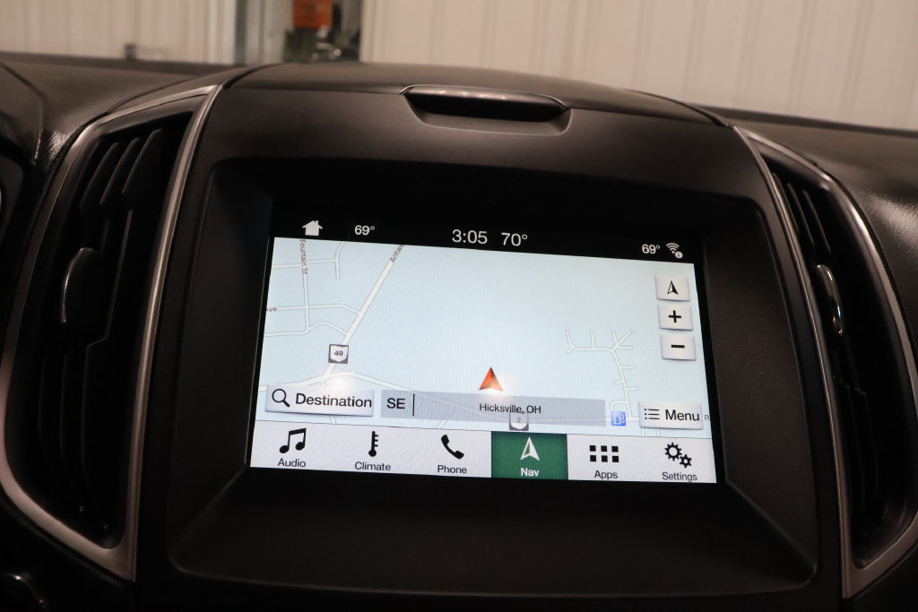 Used 2018 Ford Edge SEL w/ Equipment Group 201A FWD image 11