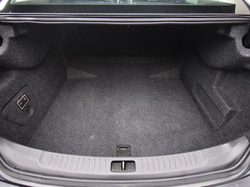 Used 2015 Chevrolet Malibu LT FWD image 23