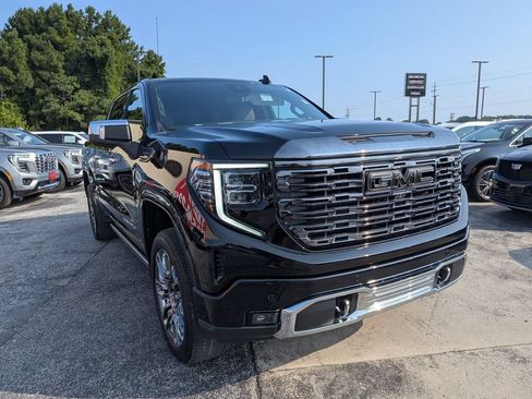 Used 2023 GMC Sierra 1500 Denali Ultimate AWD/4WD image 5