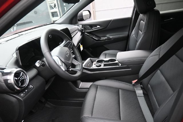 New 2027 Chevrolet Equinox LT w/ Convenience Package II FWD image 8