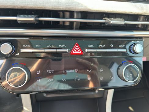 New 2026 Hyundai Tucson Limited AWD/4WD image 22