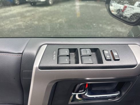 Used 2022 Toyota 4Runner Limited image 18