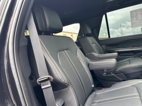 Used 2023 Ford Expedition Platinum AWD/4WD image 37