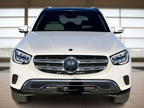 Used 2021 Mercedes-Benz GLC 300 4MATIC image 3