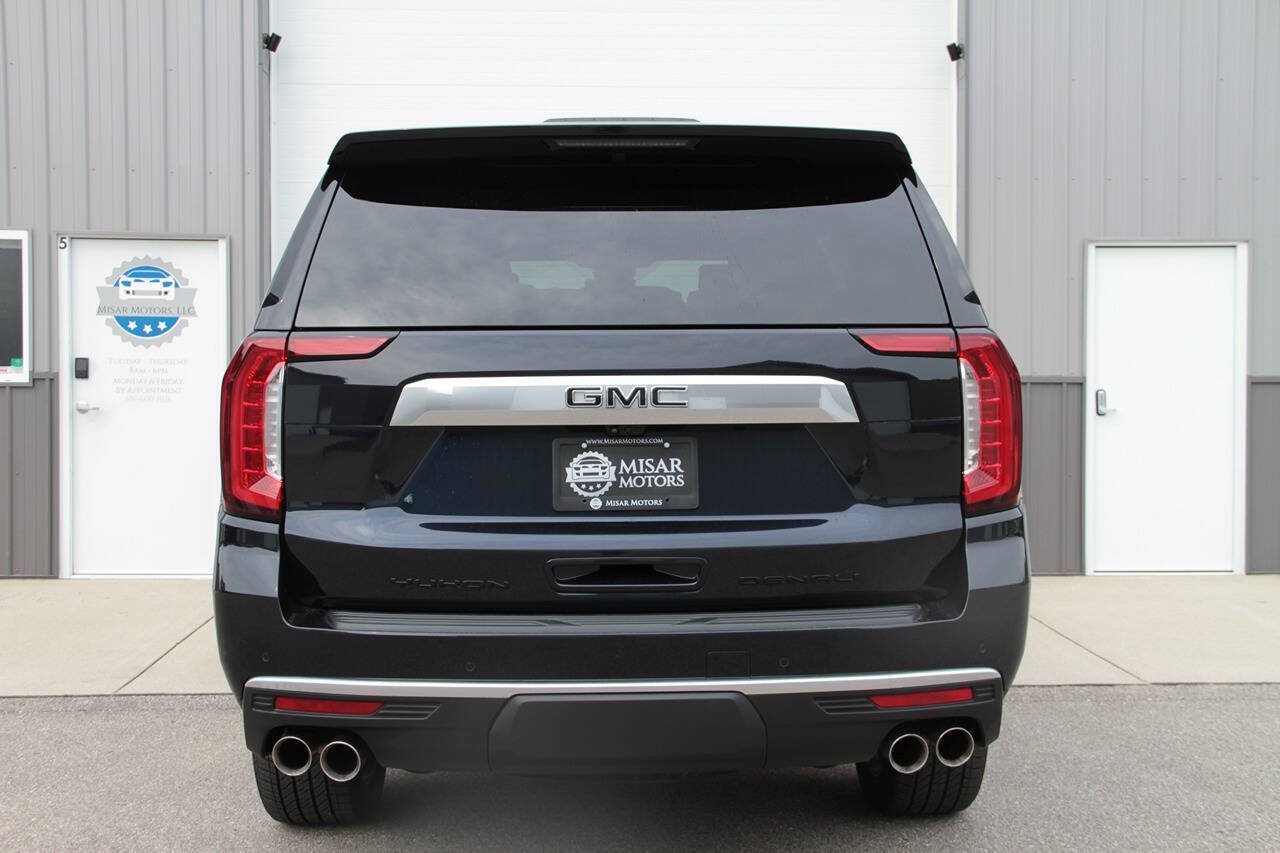 Used 2024 GMC Yukon Denali w/ Advanced Technology Package AWD/4WD image 9