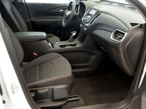 Used 2022 Chevrolet Equinox LT image 28