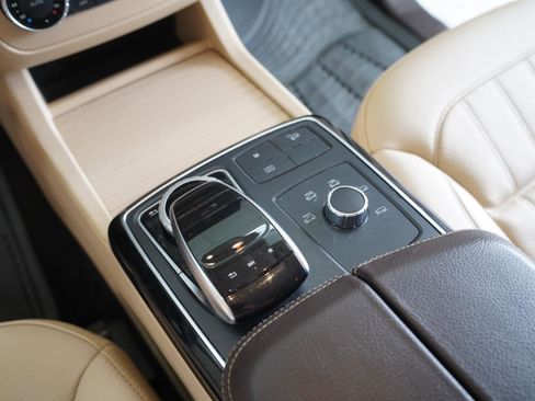 Used 2017 Mercedes-Benz GLE 350 4MATIC image 23