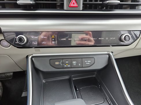 New 2026 Kia Carnival SX Prestige image 27