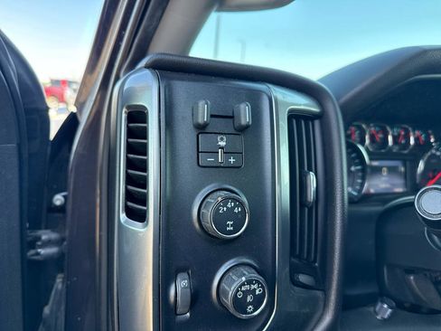 Used 2015 Chevrolet Silverado 3500 LT w/ LT Convenience Package image 16