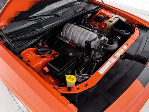 Used 2009 Dodge Challenger SRT8 w/ SRT Option Group II RWD image 46