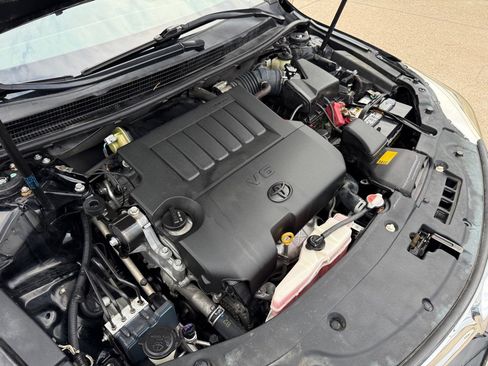 Used 2016 Toyota Avalon XLE image 36