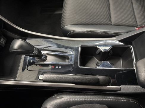 Certified 2017 Honda Accord Sport image 34