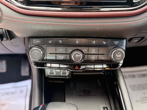 Used 2024 Dodge Durango Citadel image 25