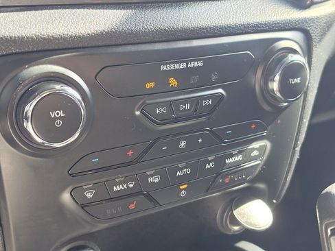 Used 2022 Ford Ranger Lariat w/ Equipment Group 501A High image 17