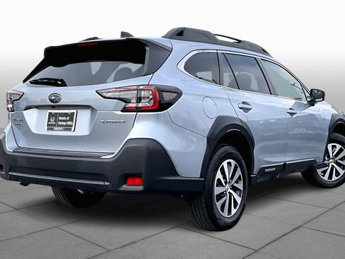 Used 2024 Subaru Outback Premium image 13