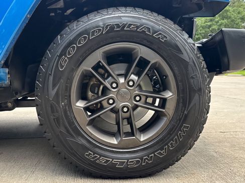Used 2014 Jeep Wrangler Unlimited Sport AWD/4WD image 19