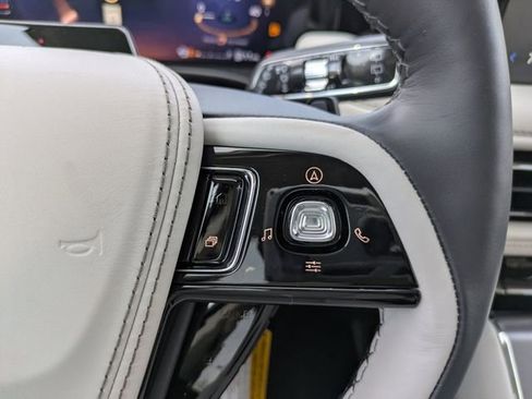 New 2026 Lincoln Aviator 2WD image 17