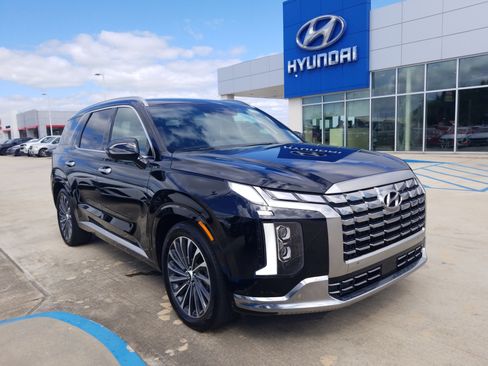 Used 2024 Hyundai Palisade Calligraphy image 1