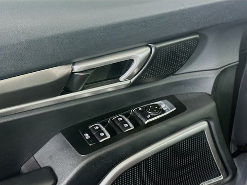 Used 2025 Kia Telluride S image 15