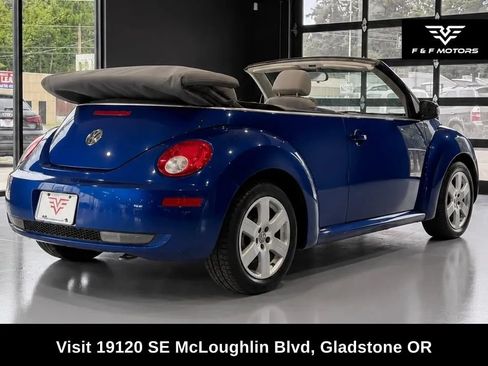 Used 2007 Volkswagen Beetle Convertible w/ Package 1 FWD image 4
