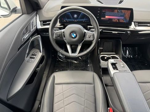 Certified 2025 BMW X2 xDrive28i w/ Technology Package AWD/4WD image 21