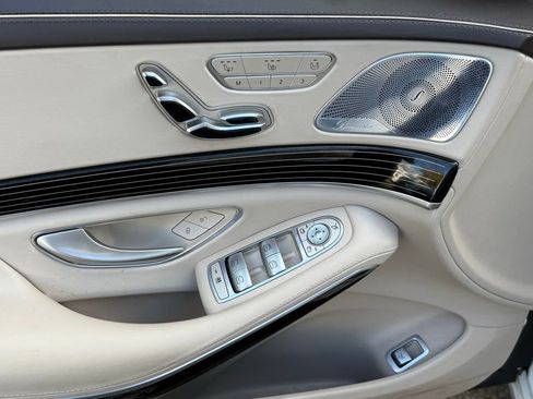 Used 2017 Mercedes-Benz Maybach S 550 4MATIC image 12