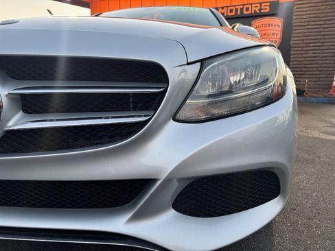 Used 2017 Mercedes-Benz C 300 Sedan image 5