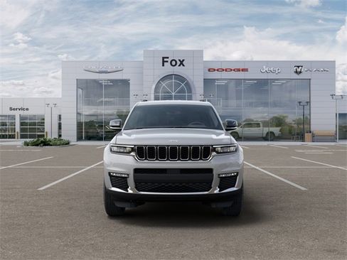 New 2025 Jeep Grand Cherokee L Limited w/ Trailer Tow Package image 6