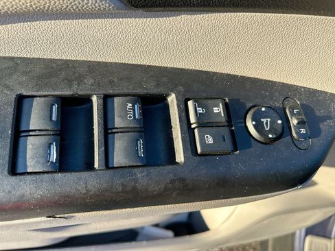 Used 2013 Honda CR-V EX image 12