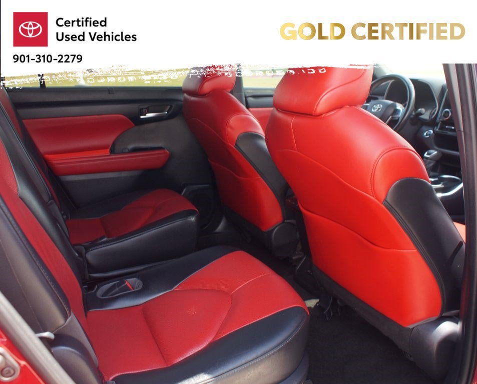 Used 2023 Toyota Highlander XSE FWD image 23