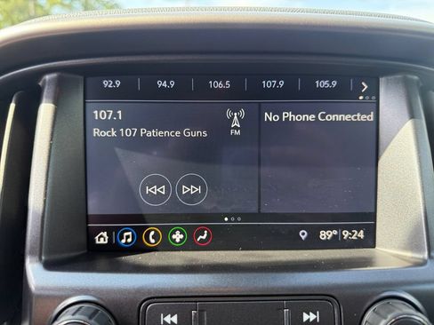 Used 2021 Chevrolet Colorado Z71 w/ Safety Package AWD/4WD image 19